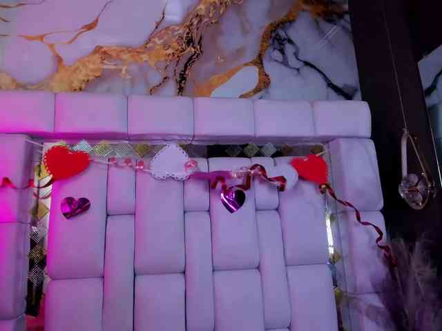 Natasha-Adams Natasha-Adams