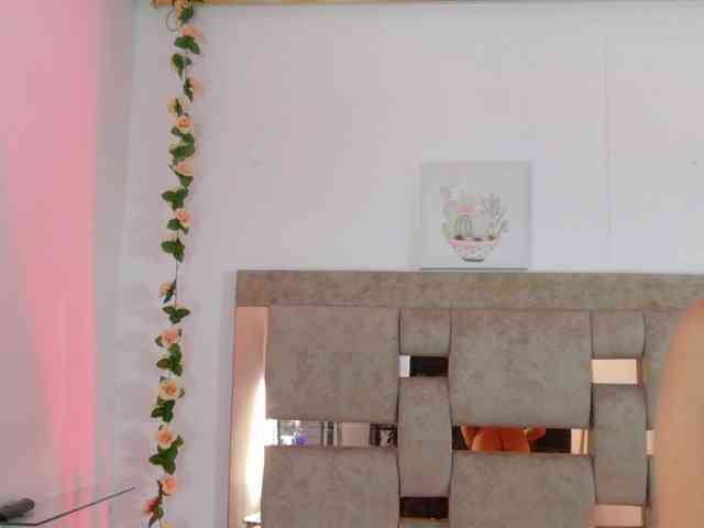 Natasha-Adams webcam