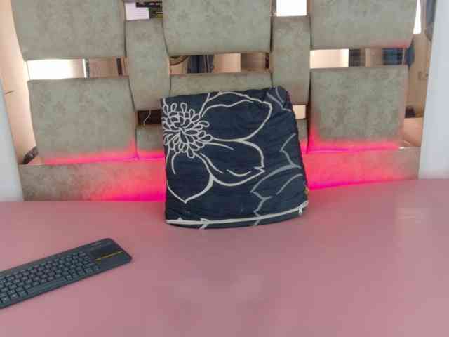 Natasha-Adams webcam