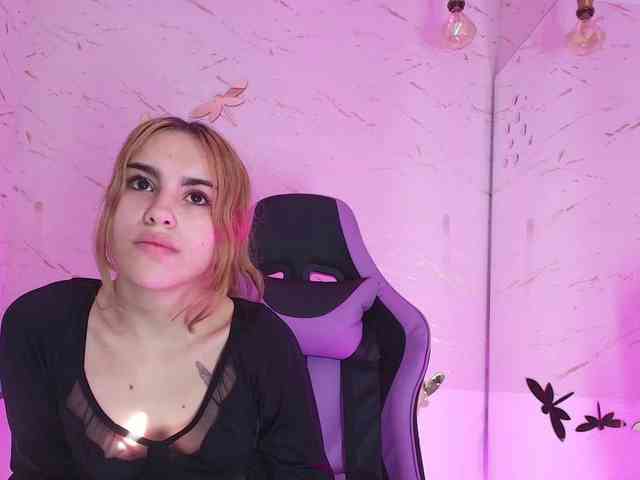 Natasha-Adams Natasha-Adams