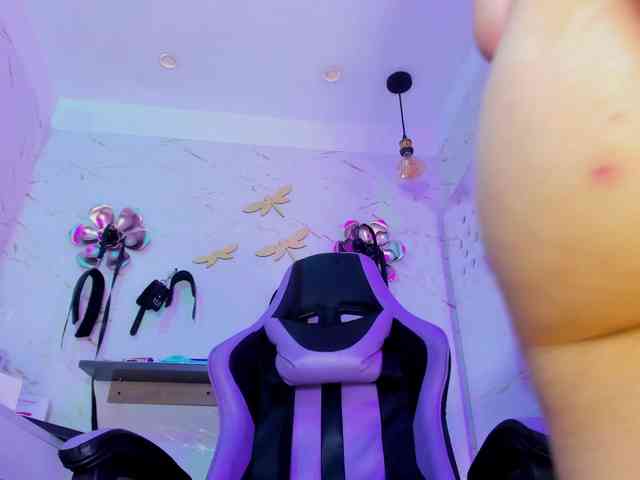 Natasha-Adams Natasha-Adams