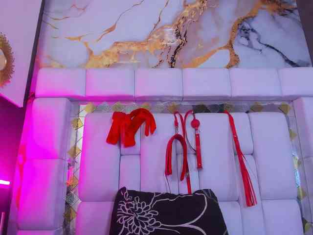 Natasha-Adams Natasha-Adams