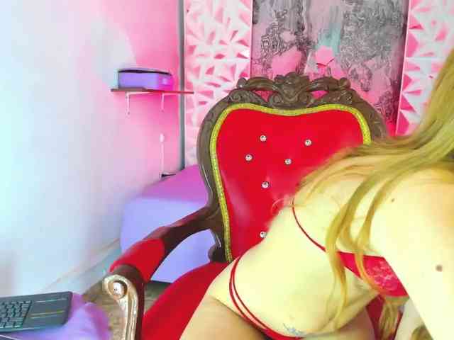 Natasha-Adams Natasha-Adams