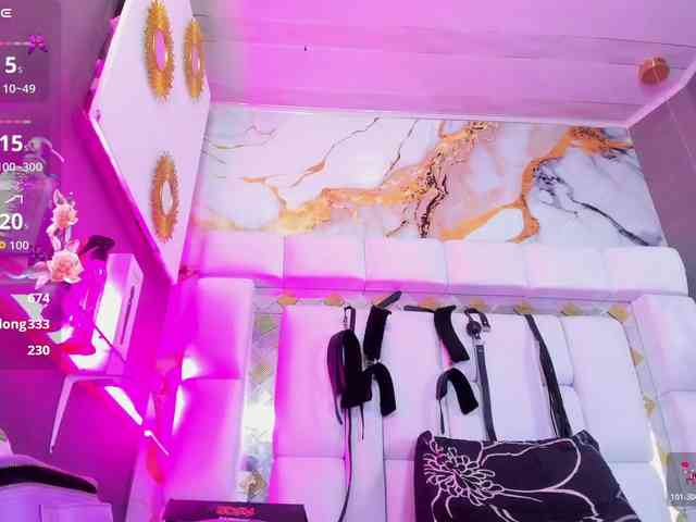 Natasha-Adams Natasha-Adams