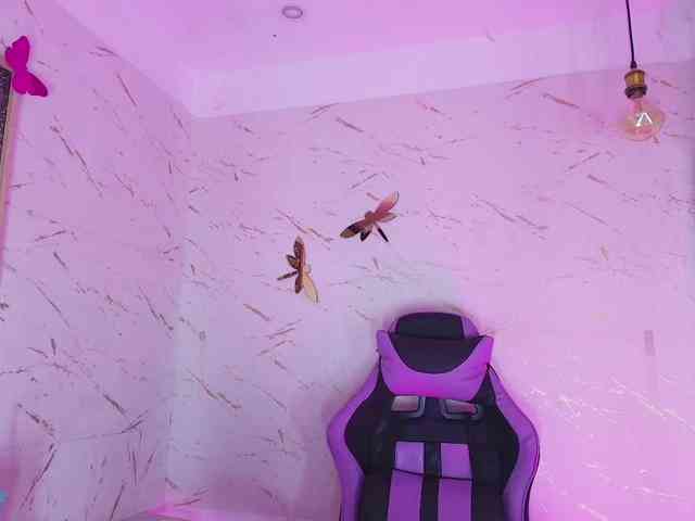 Natasha-Adams Natasha-Adams