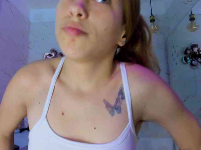 Natasha-Adams webcam