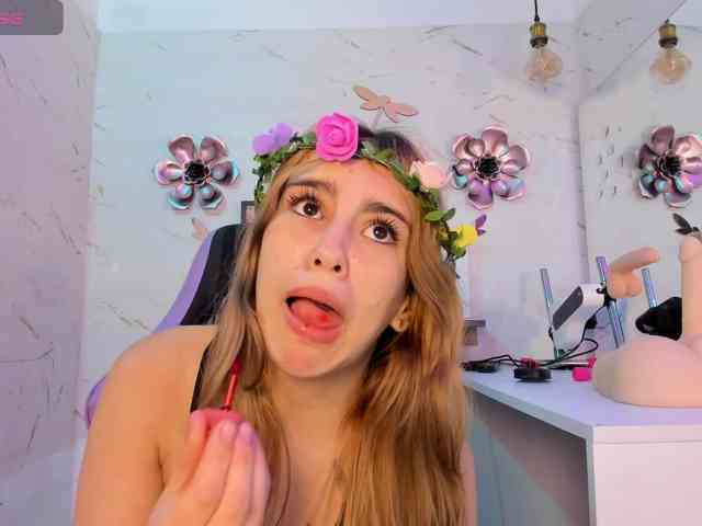 Natasha-Adams Natasha-Adams