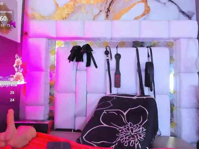 Natasha-Adams webcam