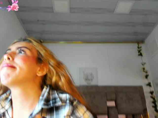 Natasha-Adams webcam