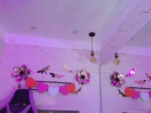 Natasha-Adams webcam