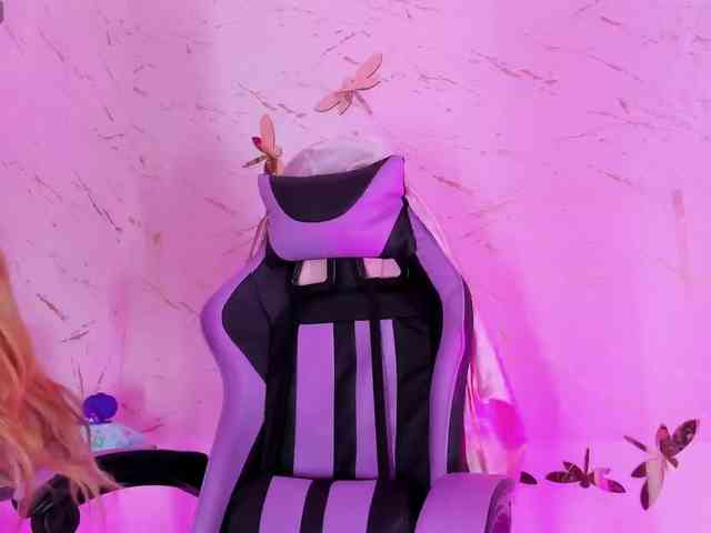 Natasha-Adams Natasha-Adams