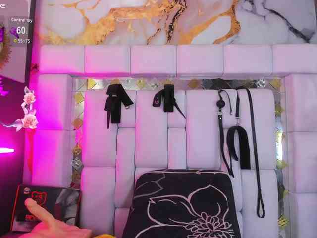 Natasha-Adams webcam