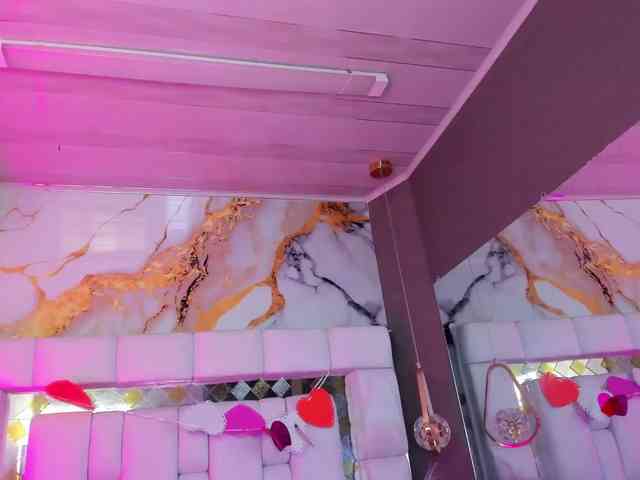 Natasha-Adams webcam