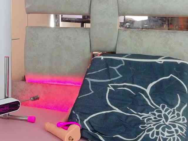 Natasha-Adams Natasha-Adams