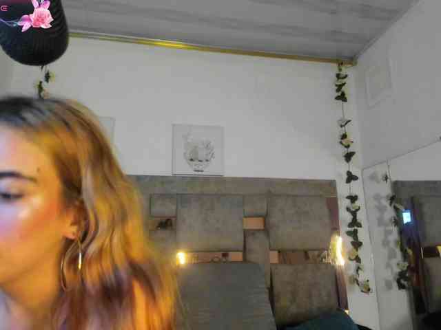 Natasha-Adams webcam