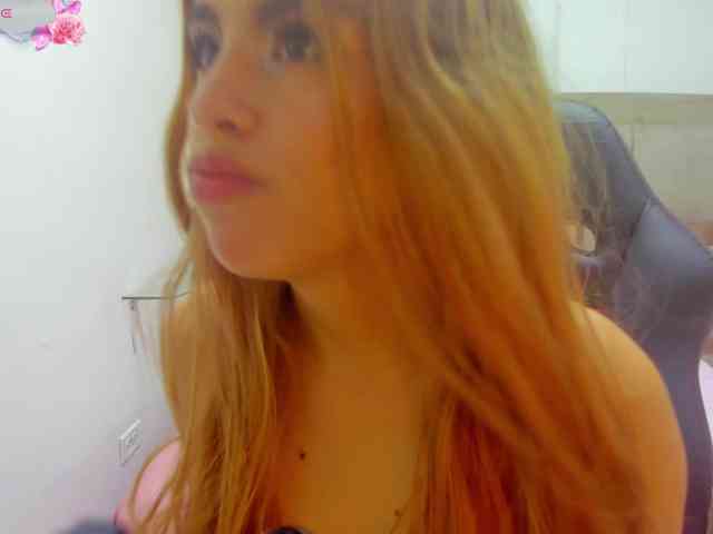 Natasha-Adams webcam
