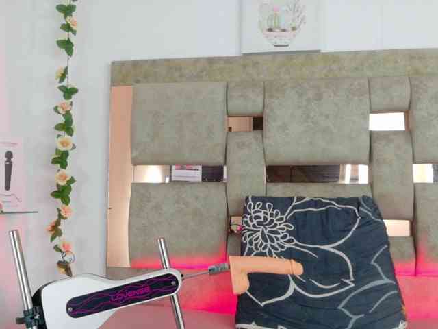 Natasha-Adams webcam