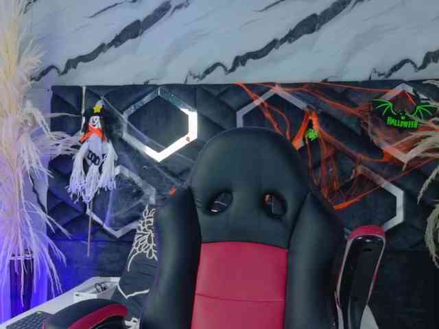 Natasha-Adams webcam
