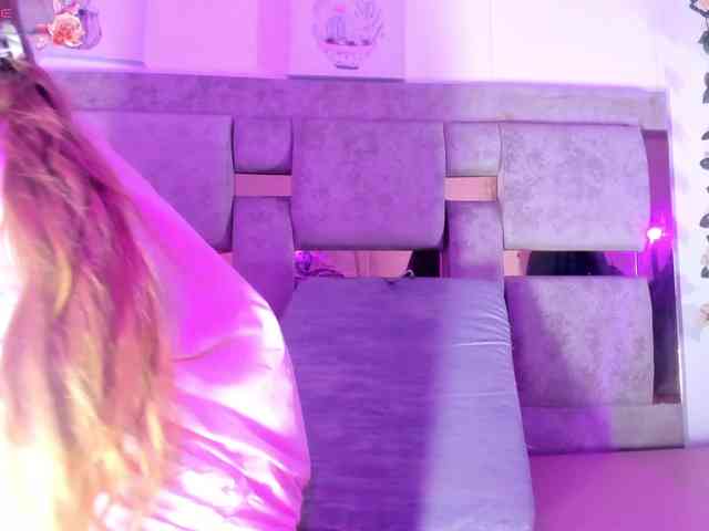 Natasha-Adams webcam