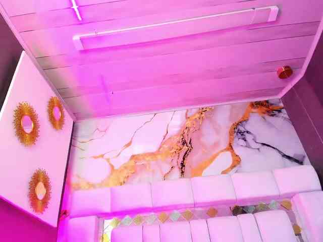 Natasha-Adams webcam