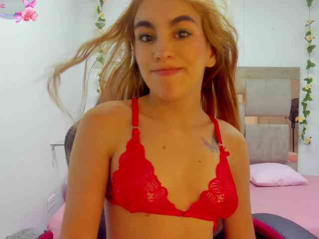 Natasha-Adams webcam
