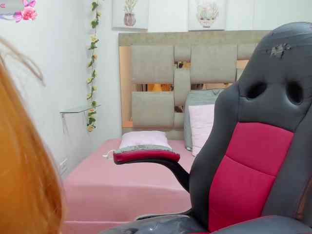 Natasha-Adams webcam