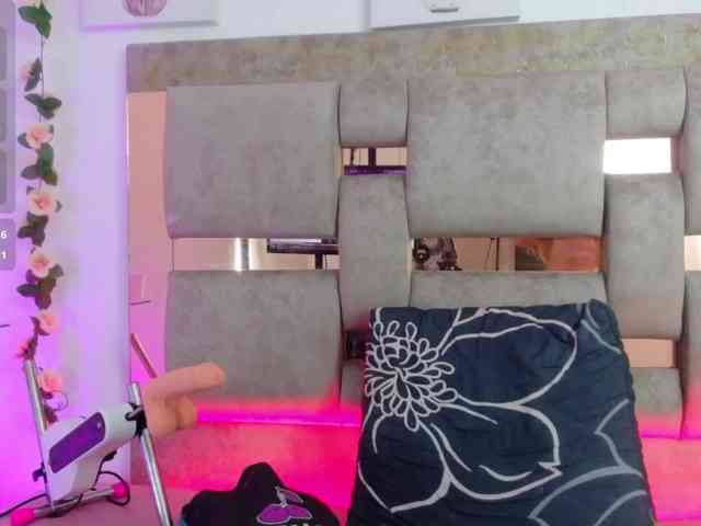 Natasha-Adams Natasha-Adams