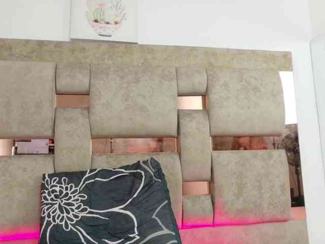 Natasha-Adams webcam