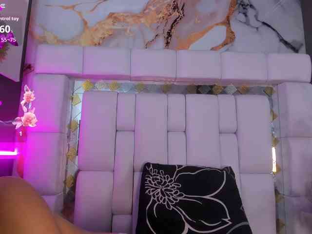 Natasha-Adams webcam