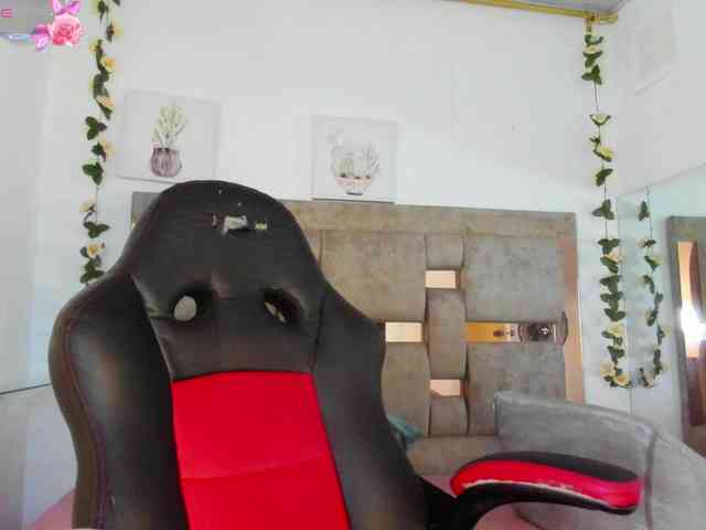 Natasha-Adams webcam