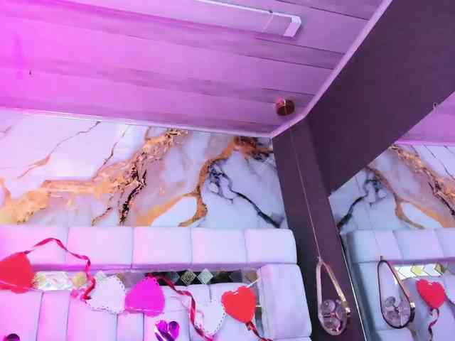 Natasha-Adams webcam