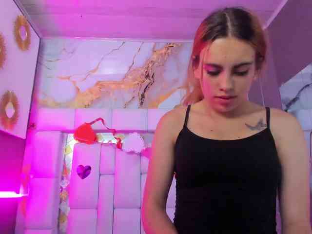 Natasha-Adams webcam