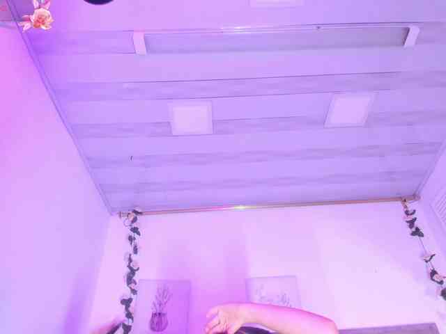 Natasha-Adams webcam