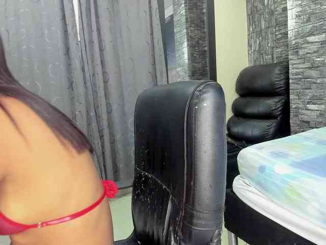 alaia-brown webcam