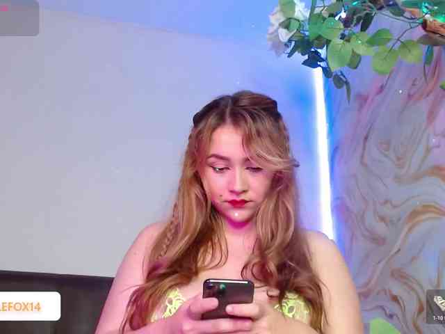 Valeryfoxx1 webcam