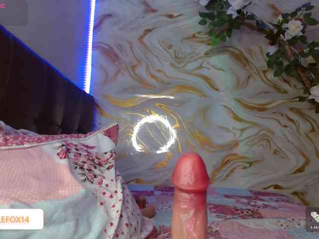 Valeryfoxx1 webcam
