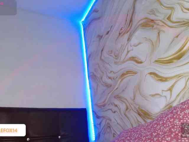 Valeryfoxx1 webcam