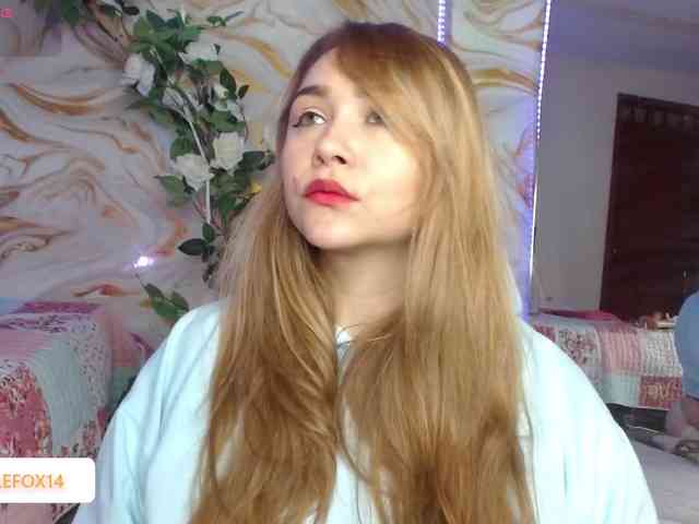 Valeryfoxx1 webcam