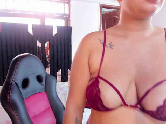charlotte-hottie webcam