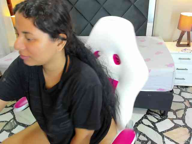 charlotte-hottie webcam