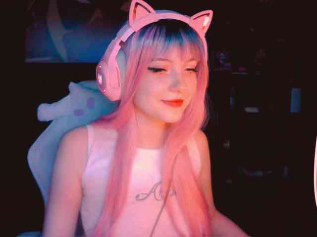 Millie-me Live Webcam on BongaCams