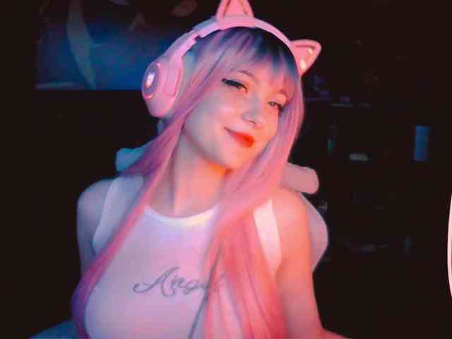 Millie-me webcam