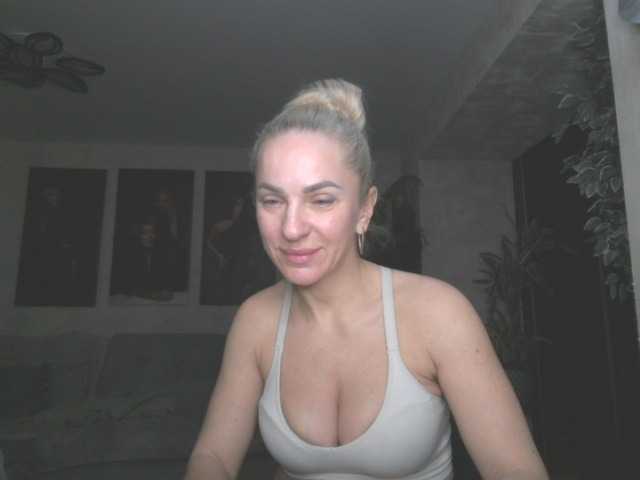 annamari1563's BongaCams show and profile