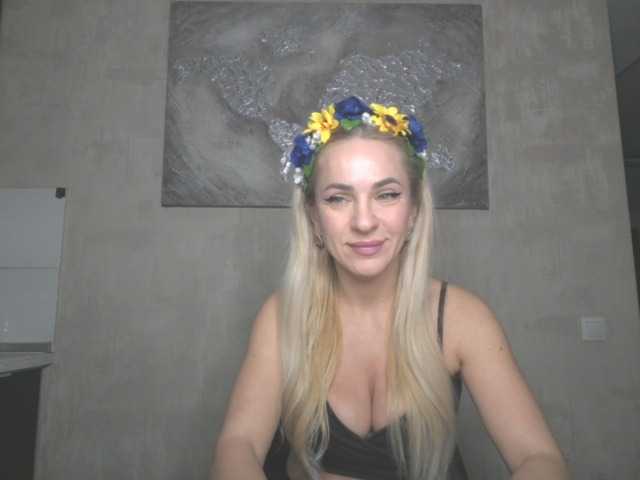 annamari1563's BongaCams show and profile
