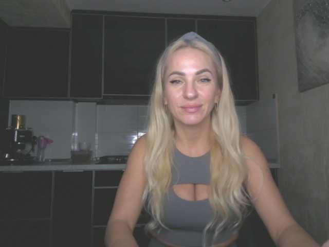 annamari1563's BongaCams show and profile