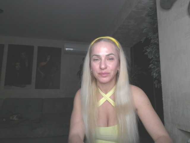 annamari1563's BongaCams show and profile