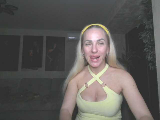 annamari1563's BongaCams show and profile