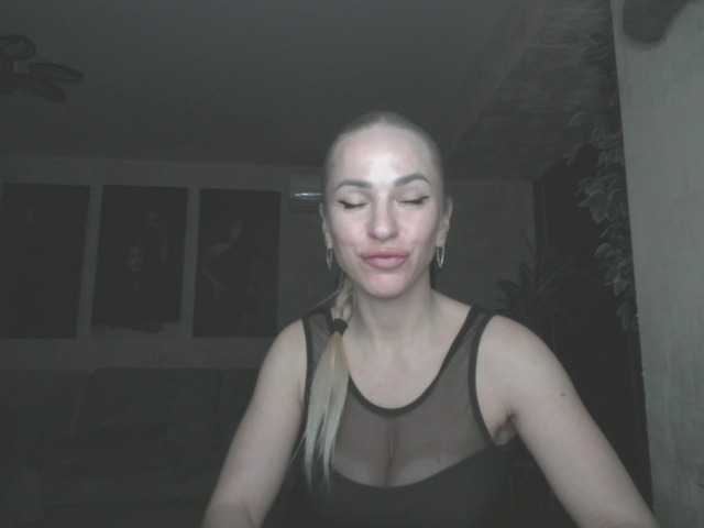 annamari1563's BongaCams show and profile