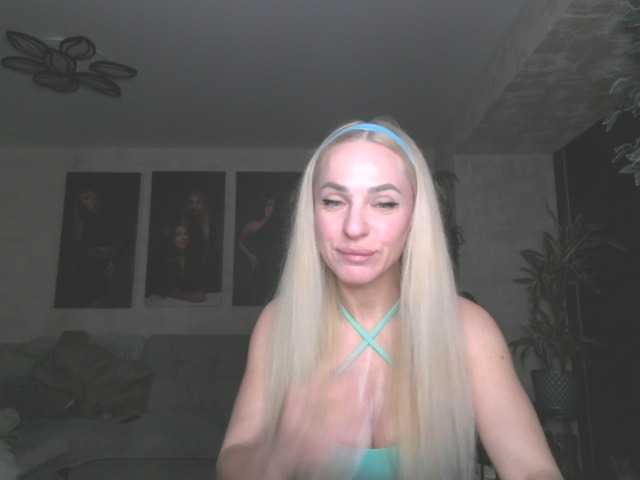 annamari1563's BongaCams show and profile