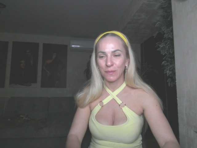 annamari1563's BongaCams show and profile